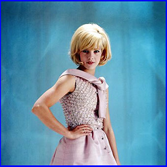 Sylvie-Vartan-3232323232