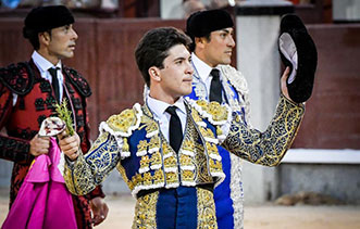 8f6ff453-392a-4c79-95a1-0adb786d5dab